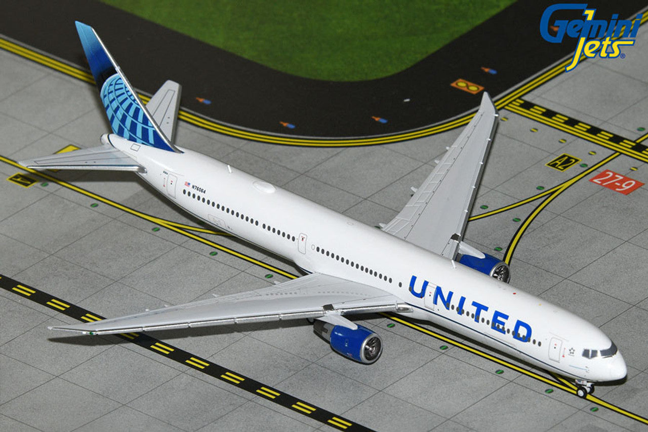 1/400 Gemini Jets GJUAL2152 United Airlines B767-400ER Current LIvery N76064