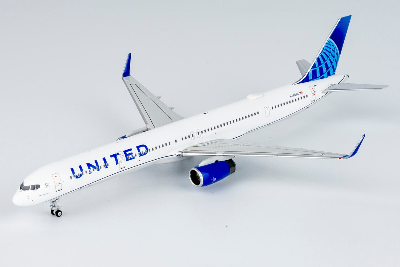 1/400 NG 45001 United Airlines 757-300/w N78866 (Blue Evolution)