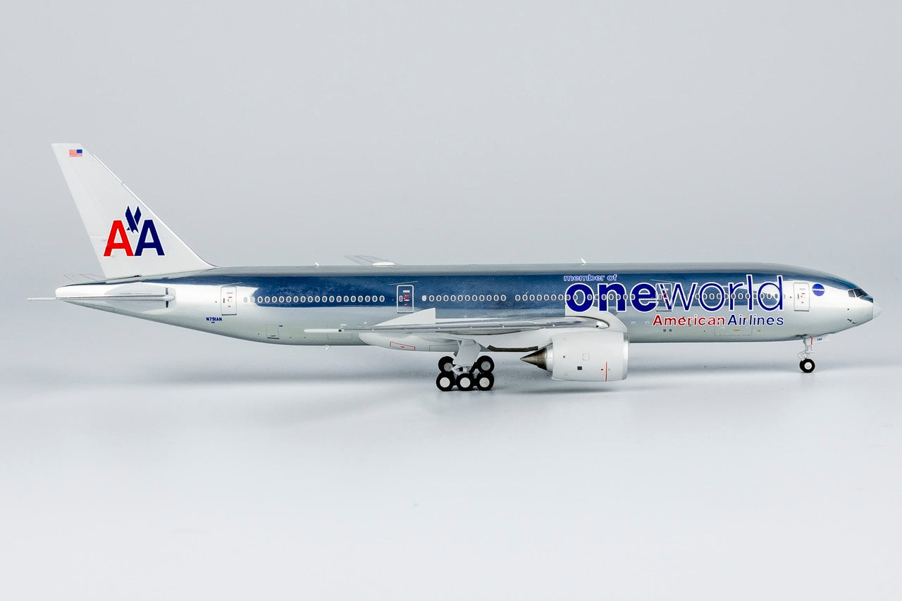 1:400 NG 72048 American Airlines 777-200ER N791AN (oneworld; polished cs)