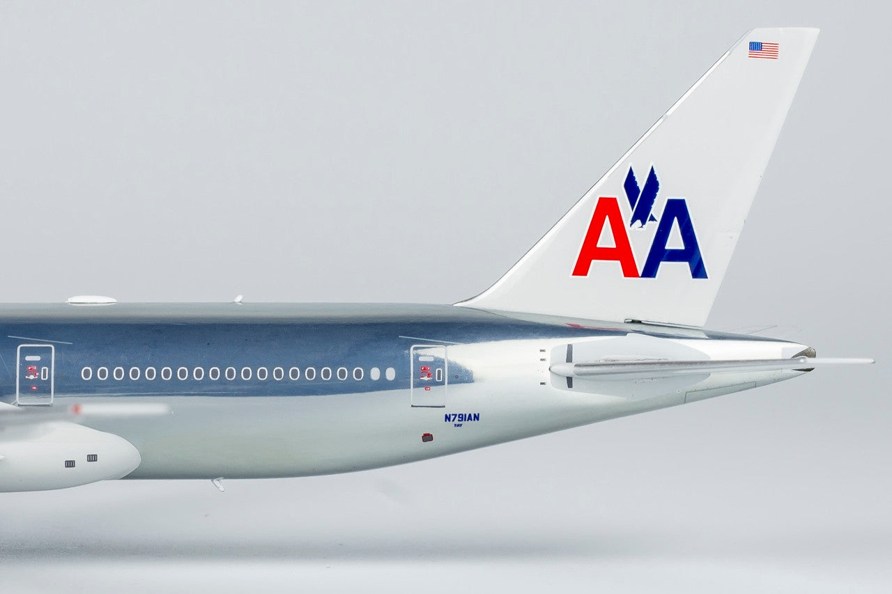 1:400 NG 72048 American Airlines 777-200ER N791AN (oneworld; polished cs)