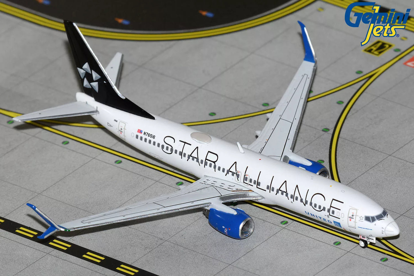 * 1/400 United Airlines 737-800 Star Alliance GJUAL2312