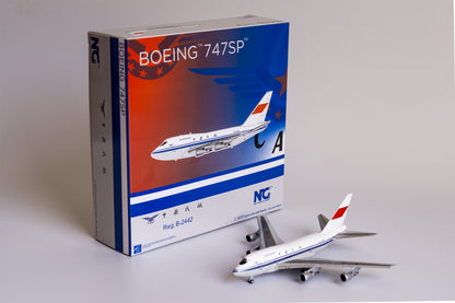 *1/400 CAAC B 747 SP NG Models 07018