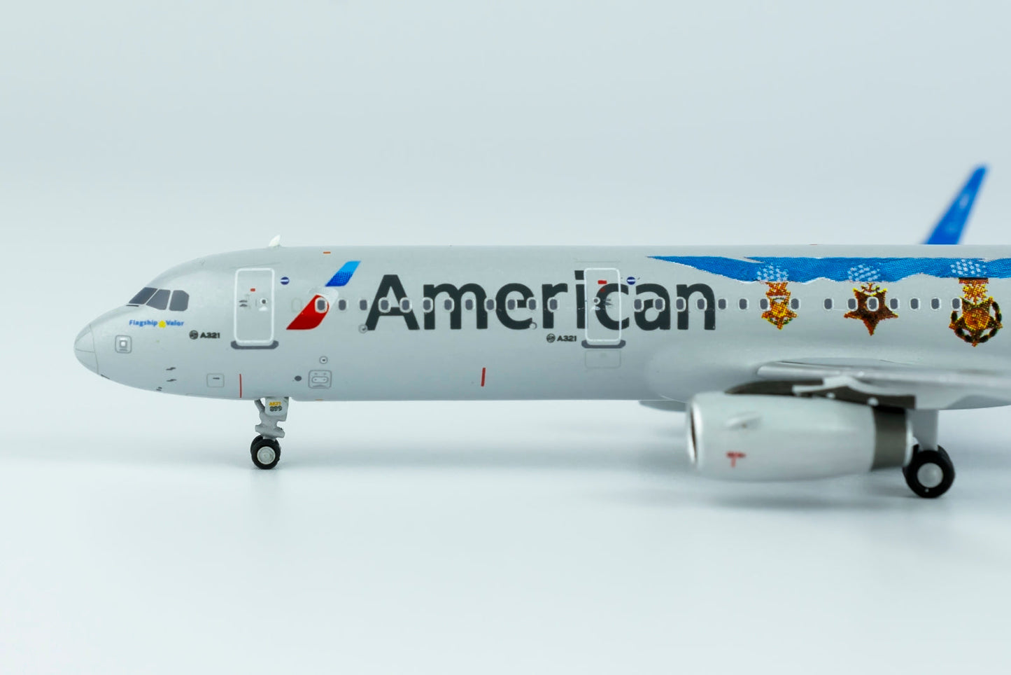 *1/400 American Airlines A321-200/w "Flagship Valor" NG Models 13039