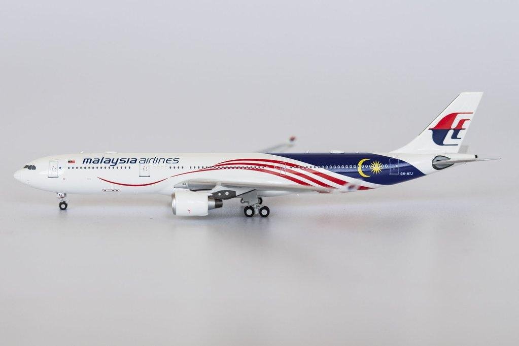 1/400 Malaysia Airlines A330-300 "Negaraku Livery" NG Models 62015
