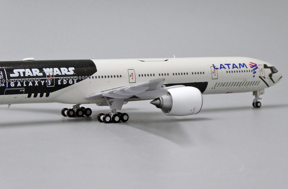 1/400 LATAM B 777-300ER 