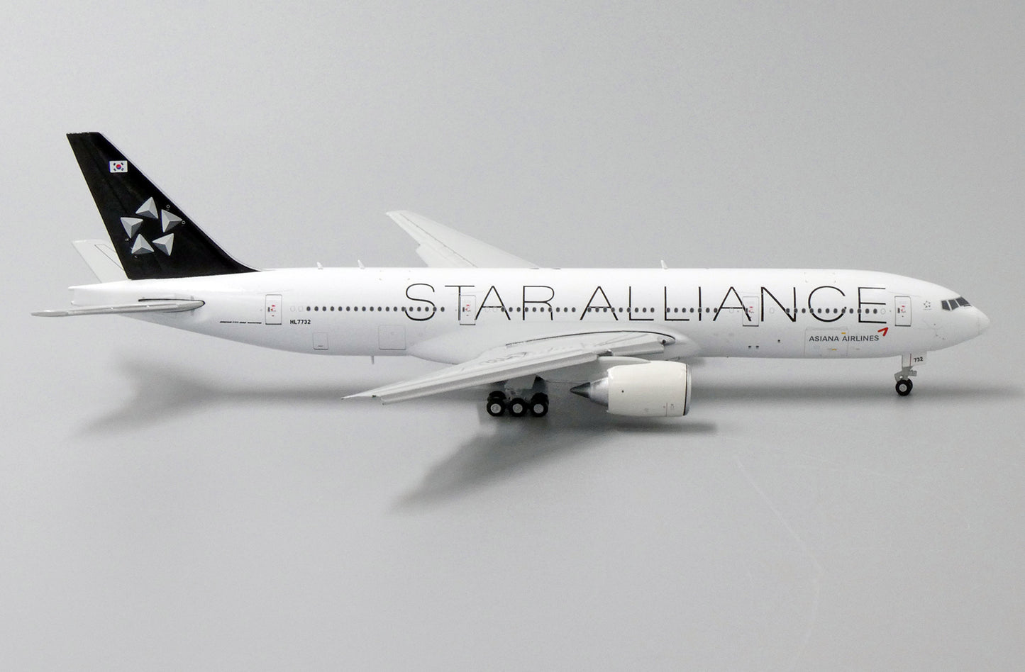 * 1/400 Asiana Airlines B 777-200ER *Flaps Down* JC Wings JC4AAR089A