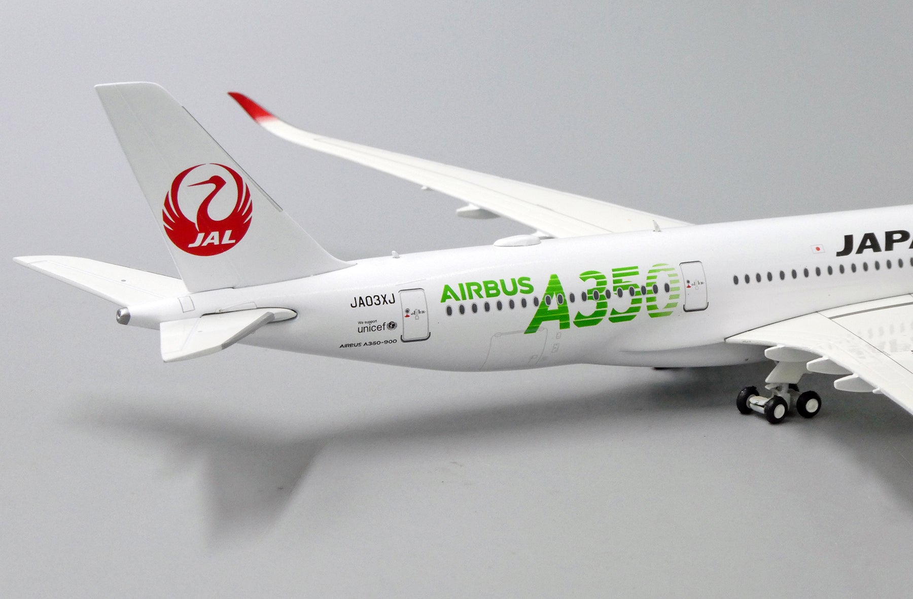 1/400 Japan Airlines A350-900 