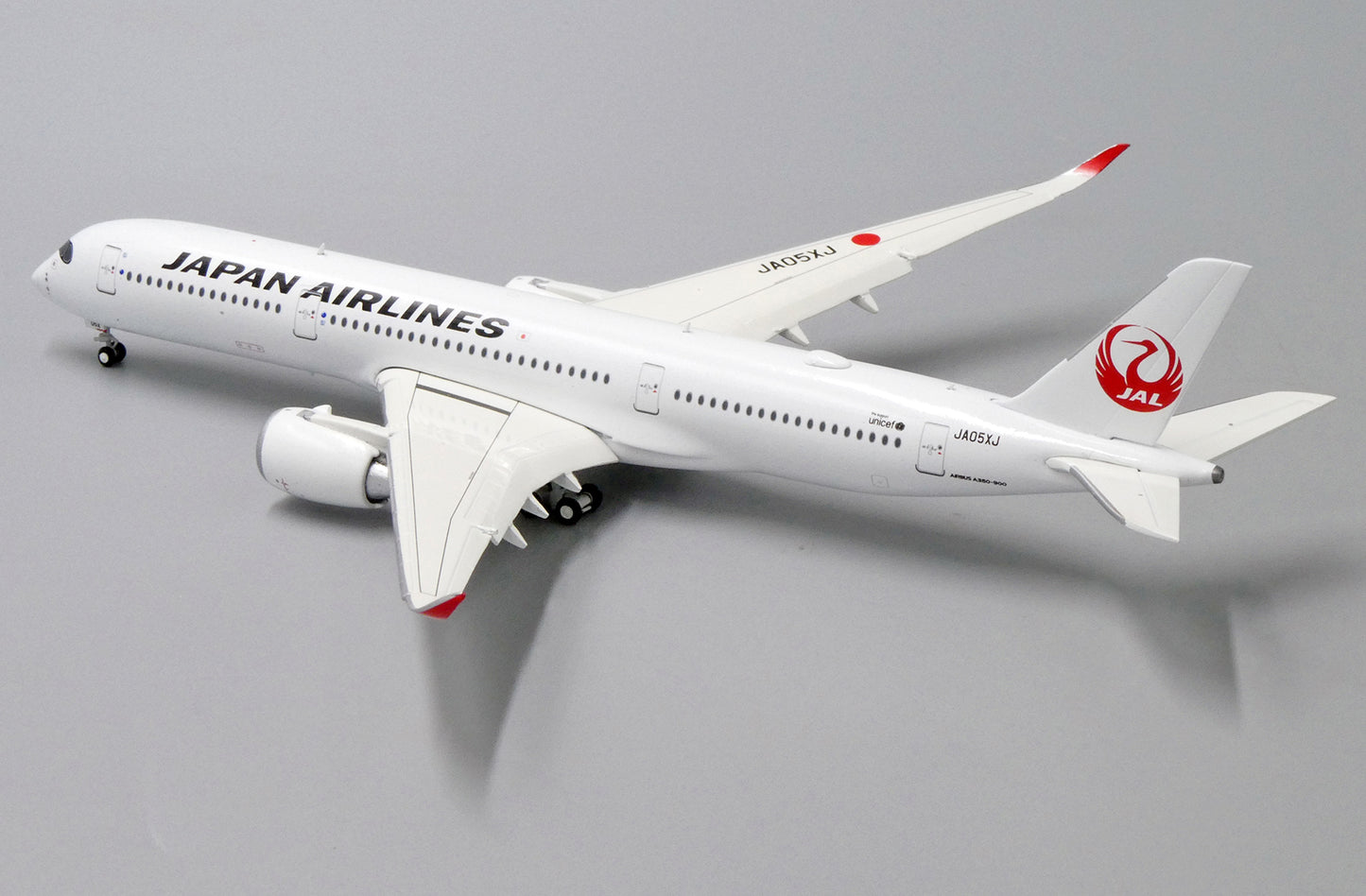 1/400 Japan Airlines A350-900 *Flaps Down* JC Wings EW4359004A