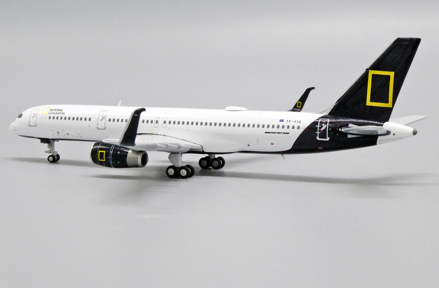 *1/400 Icelandair B 757-200 "National Geographic Livery" JC Wings JC4ICE398