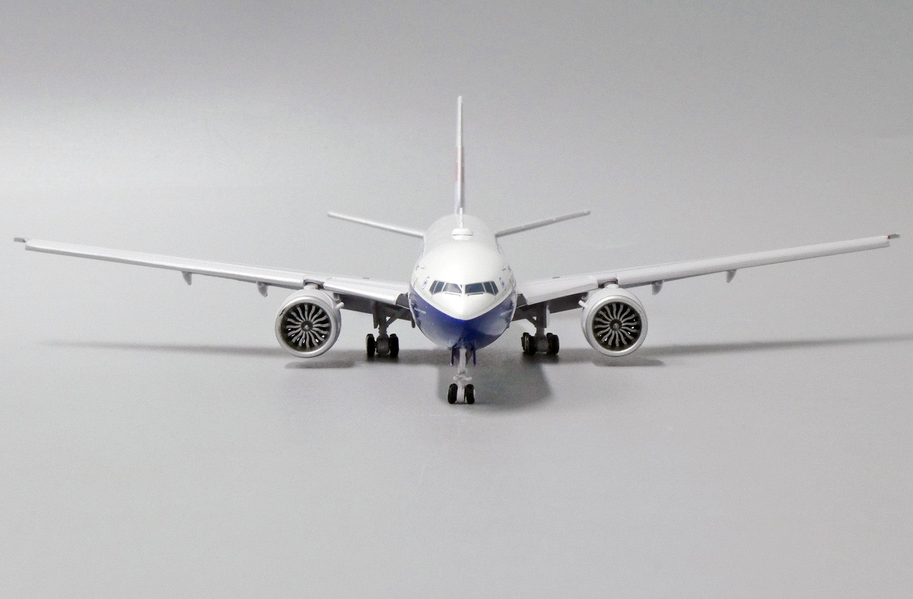 *1/400 China Airlines B 777-300ER 