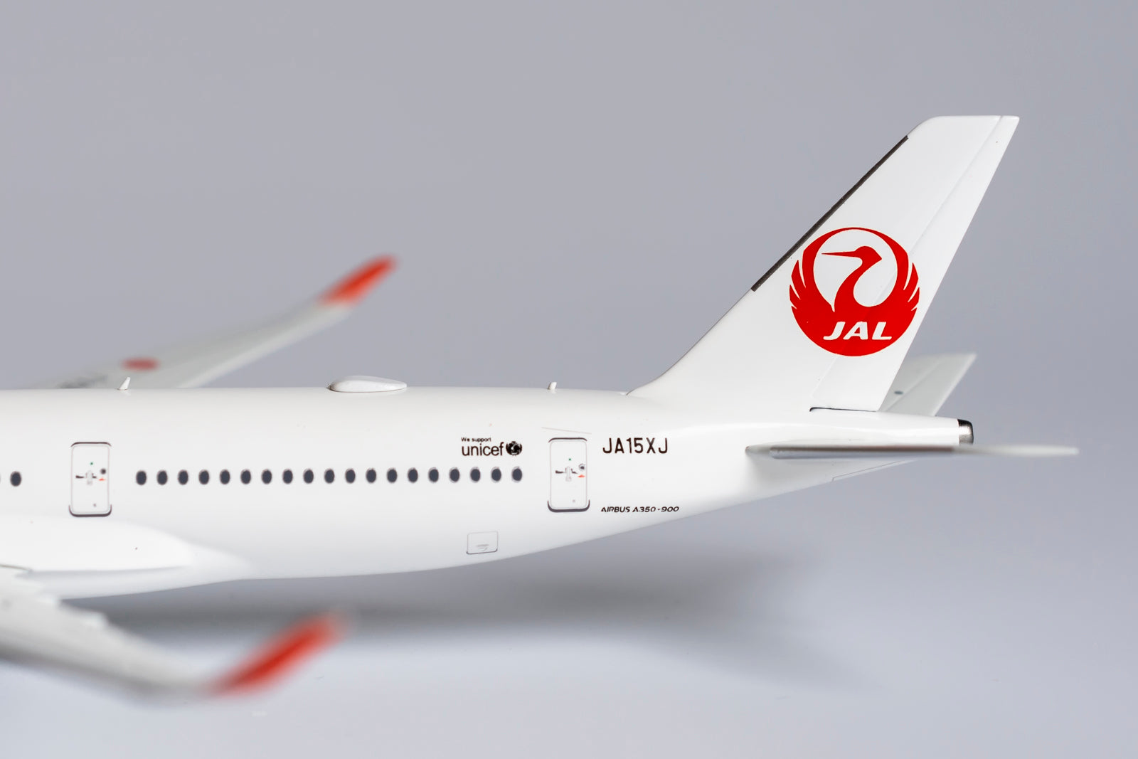 * 1/400 Japan Airlines A350-900 