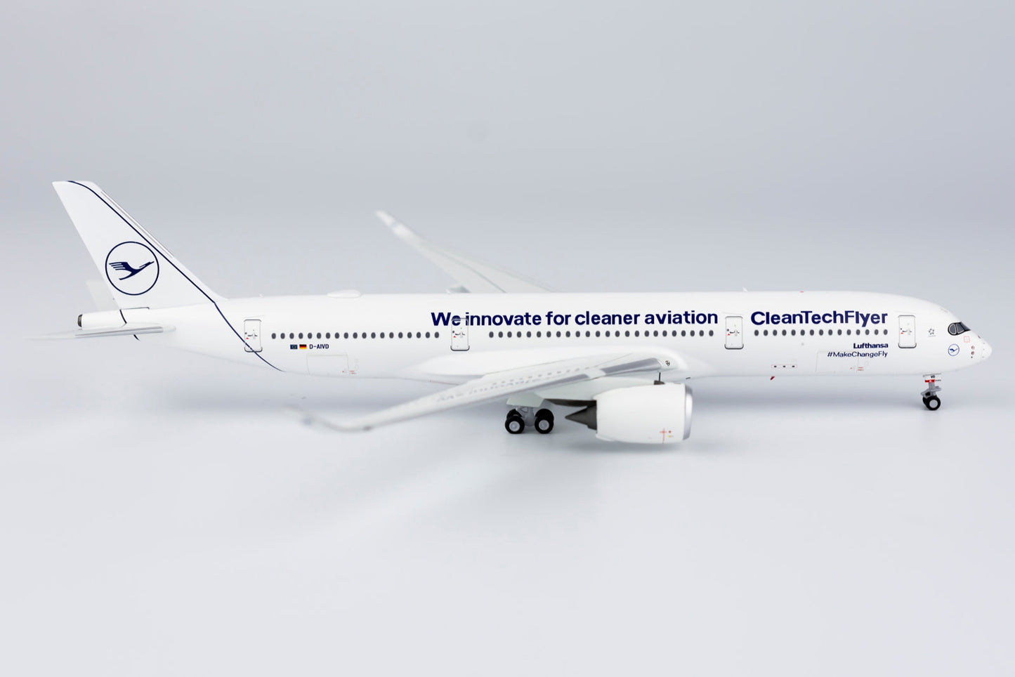 1/400 Lufthansa A350-900 "CleanTechFlyer" NG Models 39040