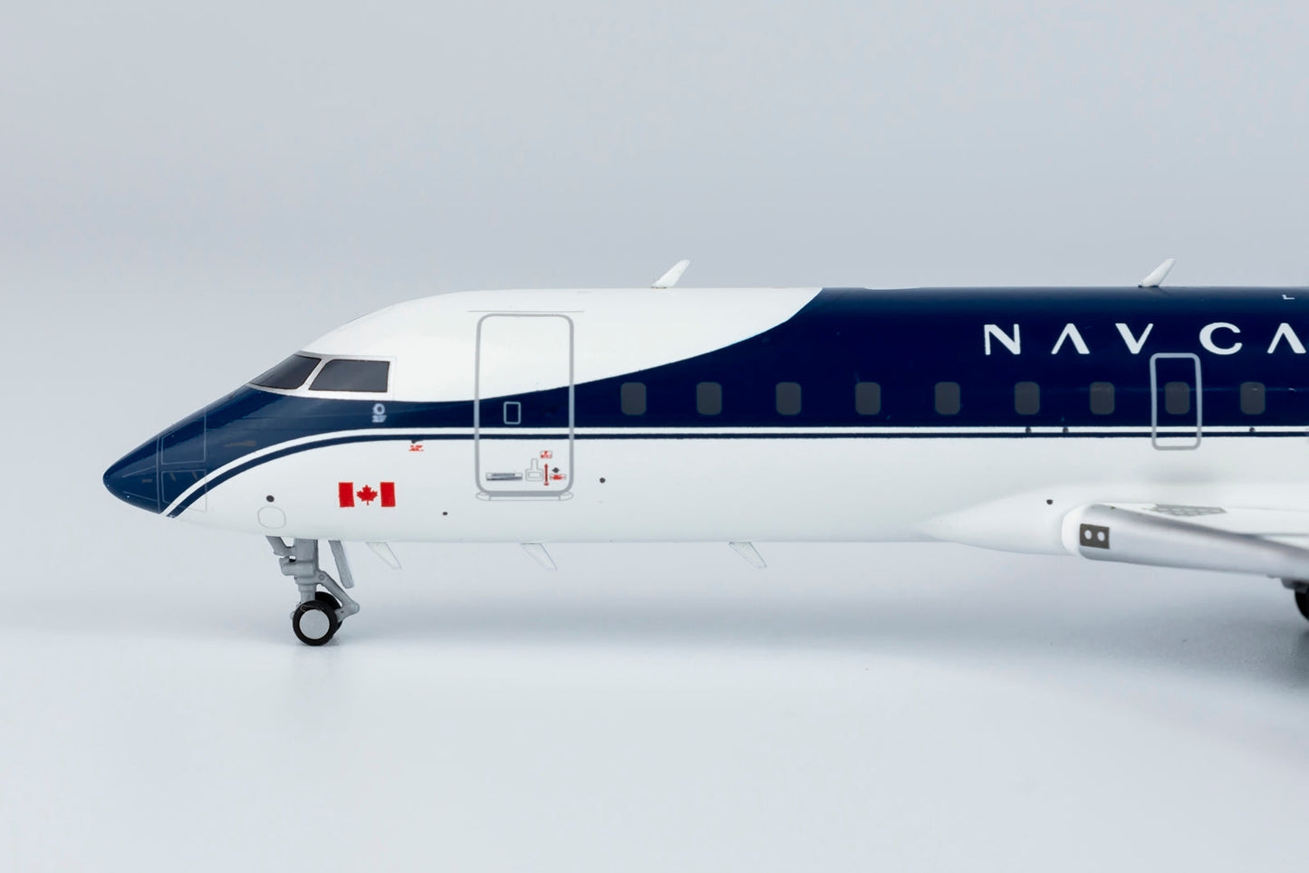*1/200 Nav Canada CRJ-200ER NG Models 52046