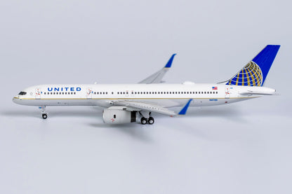 1/400 United Airlines B 757-200 "CO-UA Merged Livery" NG Models 53179 *Small paint chip on fuselage*