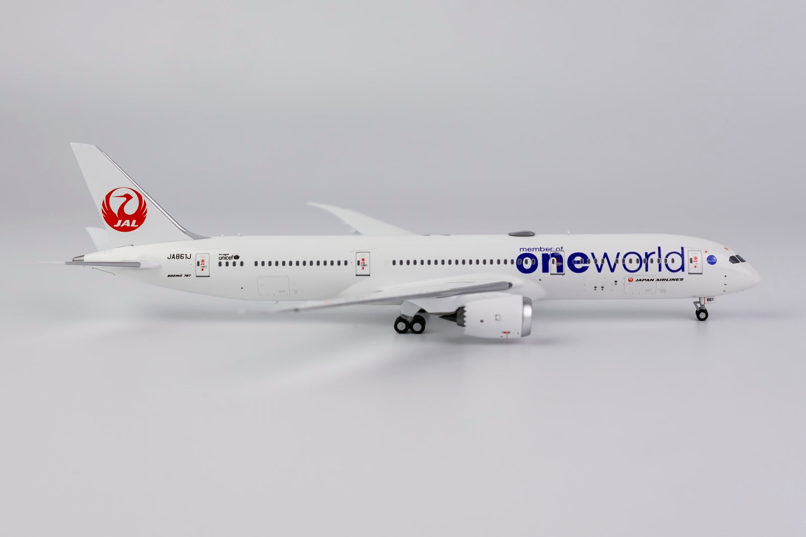 1/400 Japan Airlines B 787-9 Dreamliner 