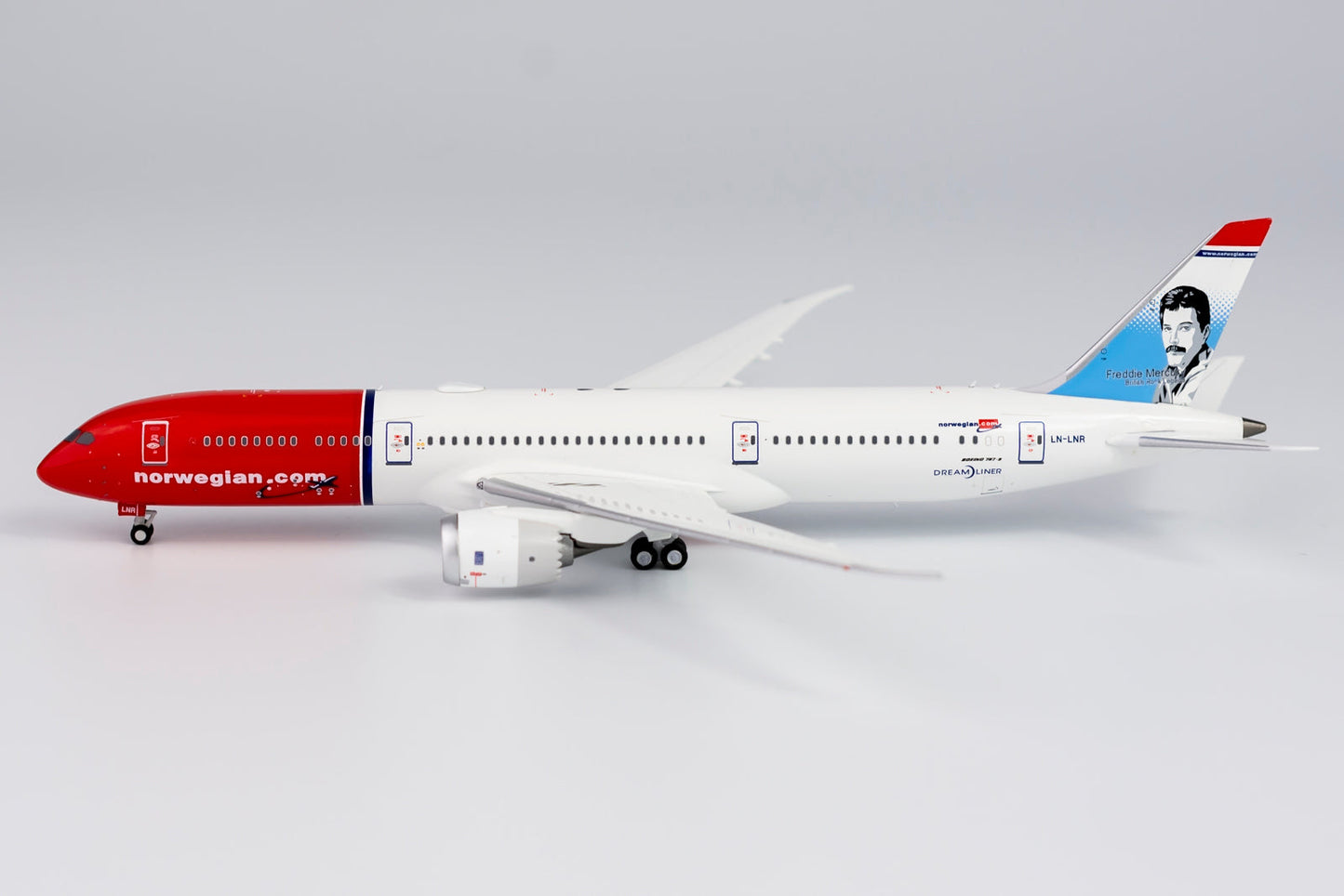 * 1/400 Norwegian Air Shuttle B 787-9 "Freddie Mercury Livery" NG Models 55086