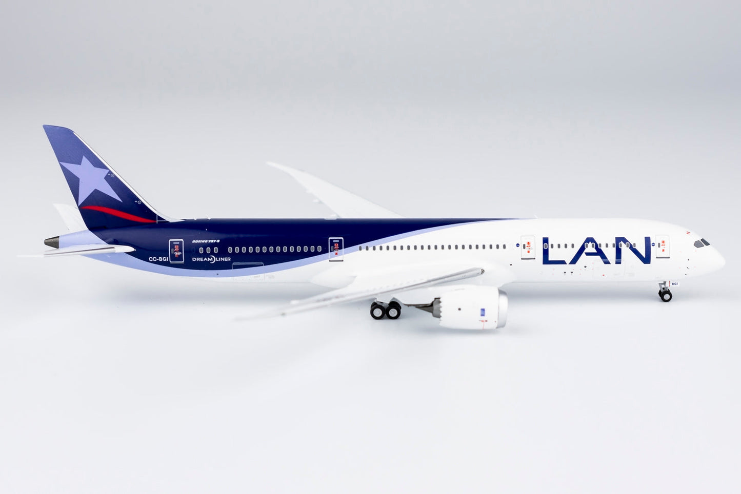 * 1/400 LAN Airlines B 787-9 NG Models 55091