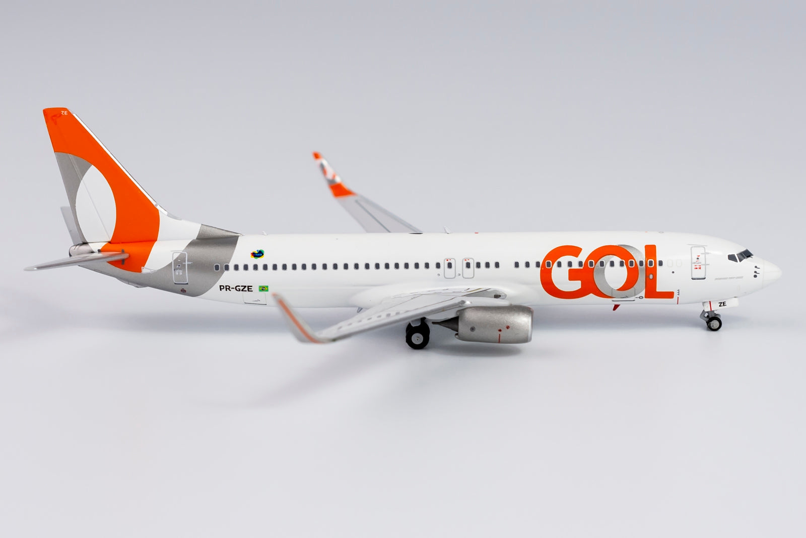 737-800w GOL航空 PS-GFD 1 400 <br>2023年8月12日発売<br