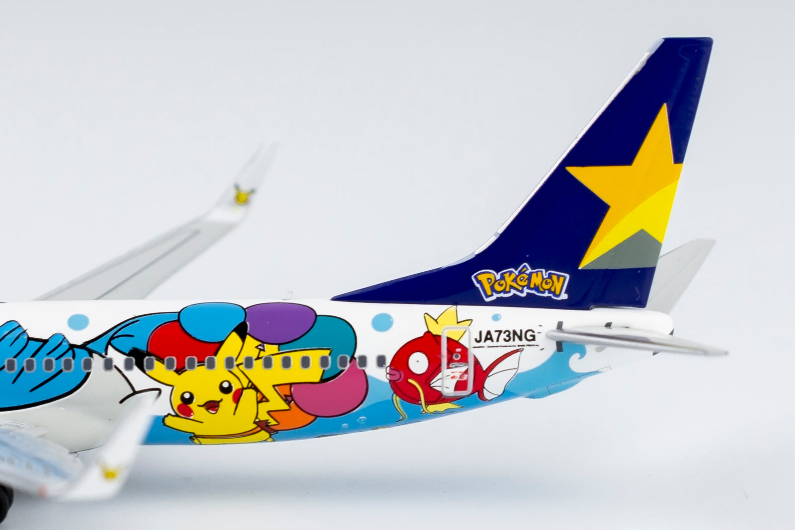 注目商品 スカイマーク B737-800 ポケモン塗装 1/400 NG Models