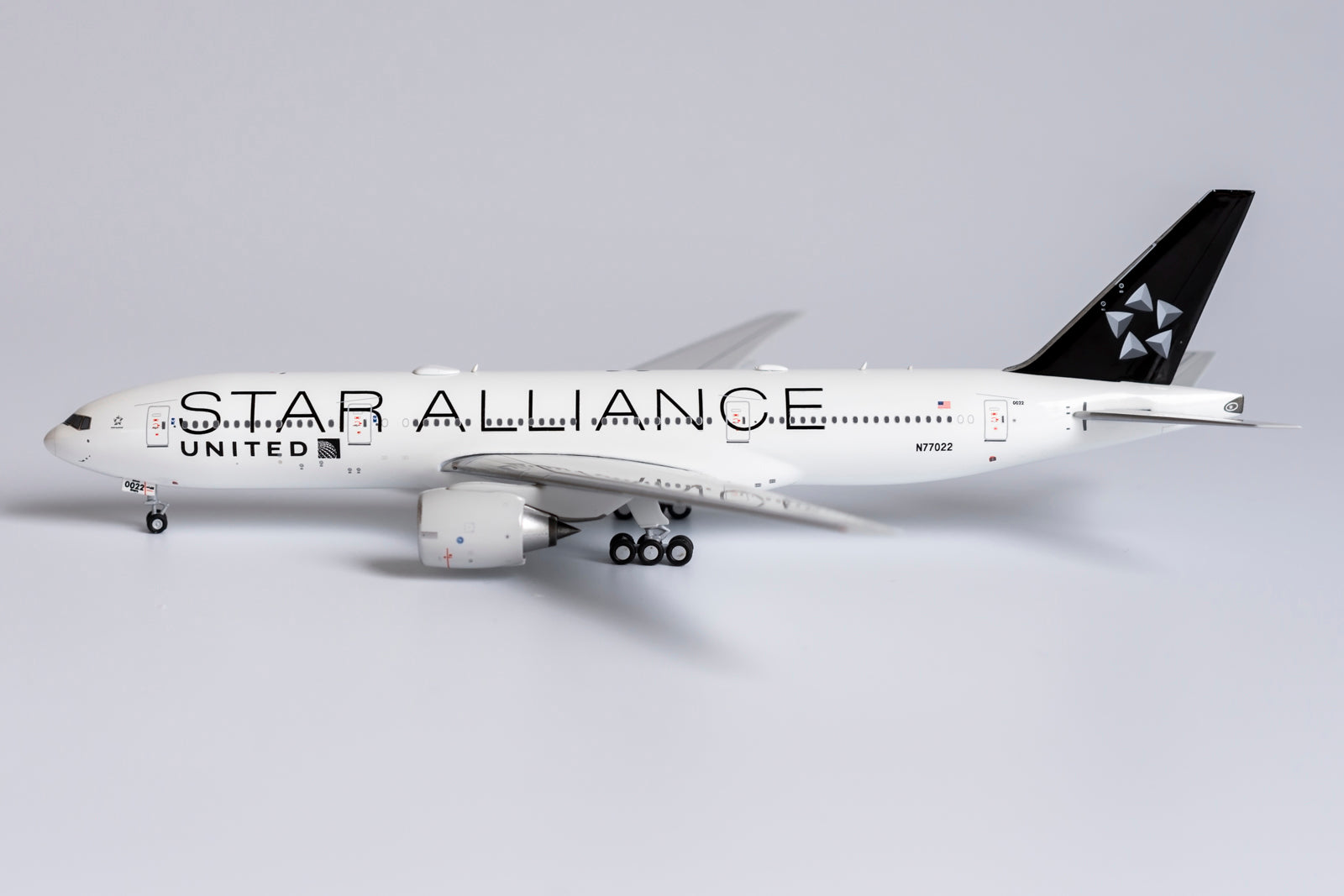 *1/400 United Airlines B 777-200ER 