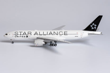 1/400 United Airlines B 777-200ER "Star Alliance Livery" NG Models 72001 *Has touched up paint chips*