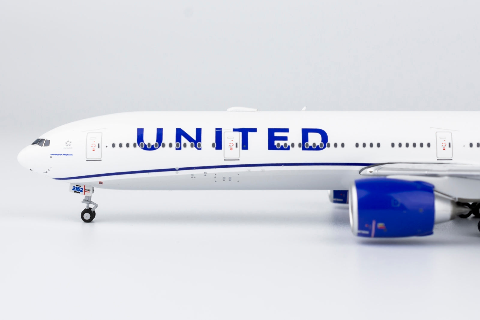 1/400 United Airlines B 777-300ER 