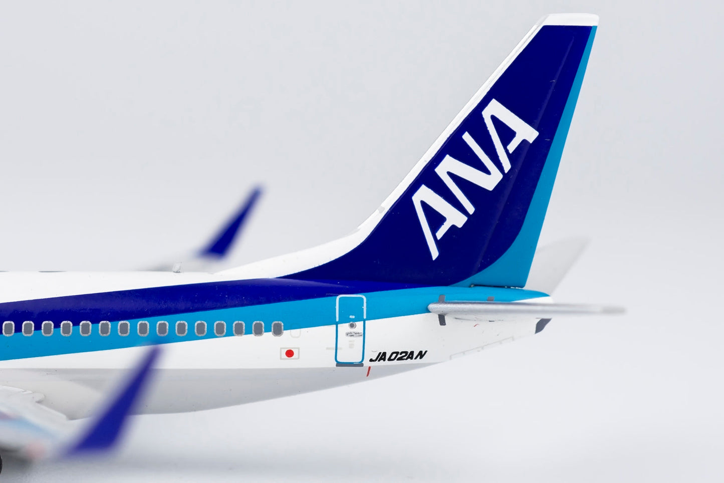 1/400 All Nippon Airways B 737-700/w NG Models 77025