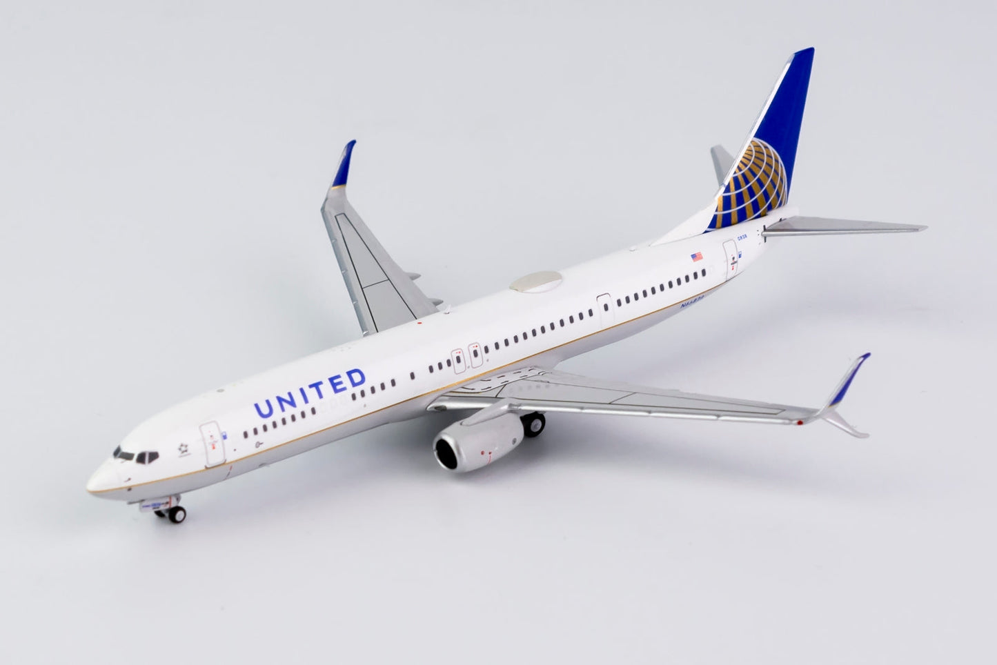 1/400 United Airlines B 737-900ER/w NG Models 79008