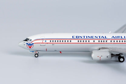 1/400 United Airlines B 737-900ER/w "Retro 75th Anniversary Livery" NG Models 79010 *Has paint chip and paint cracking on bottom of wing*