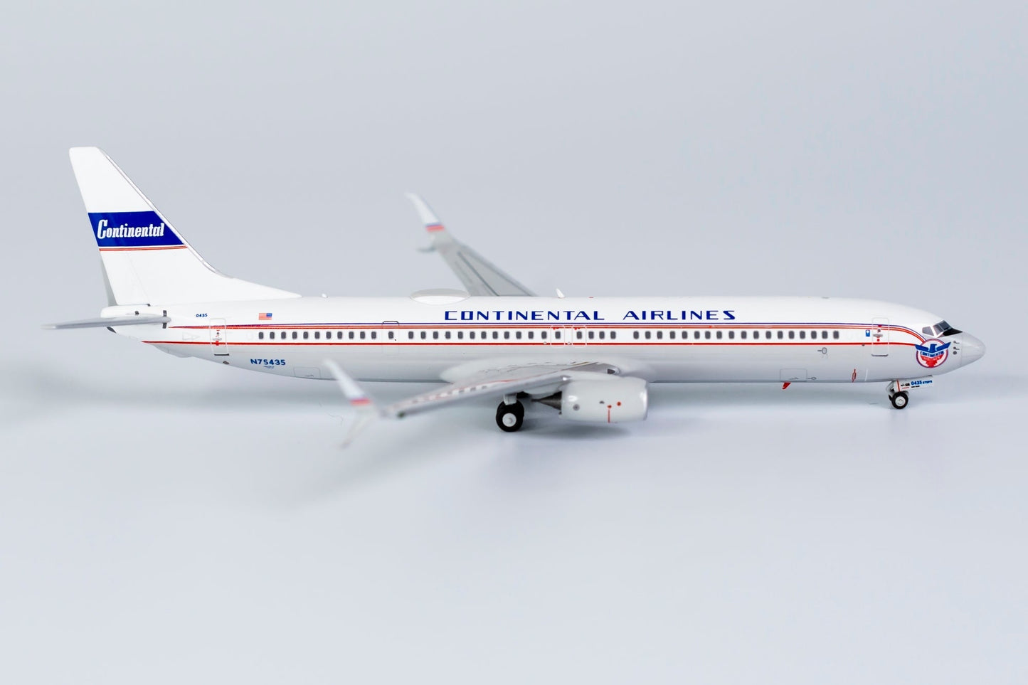 1/400 United Airlines B 737-900ER/w "Retro 75th Anniversary Livery" NG Models 79010 *Has paint chip by its horizontal stabilizer*