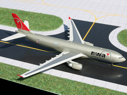 1/400 Northwest Airlines A330-200 Gemini Jets GJNWA556 *Small scratch on fuselage*