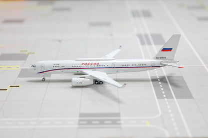 1/400 Rossiya - Special Flight Detachment Tu-214SUS "Airborne Communication Station" Panda Models 202211