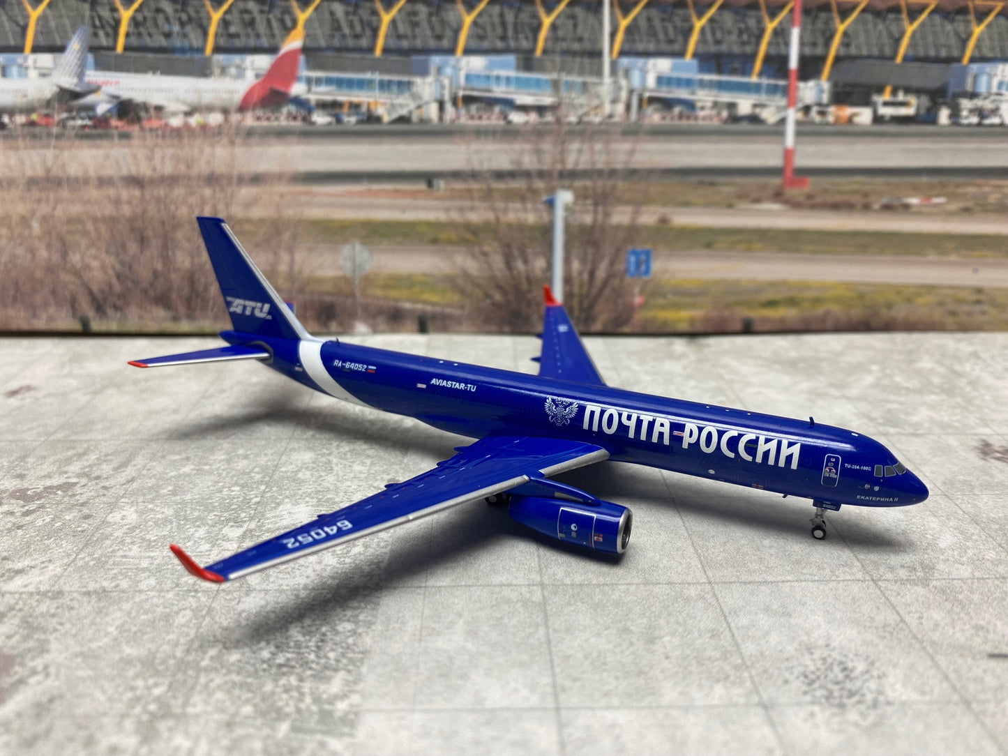 1/400 Pochta Rossil Tu204-100C "Russian Post Livery" Panda Models 202132