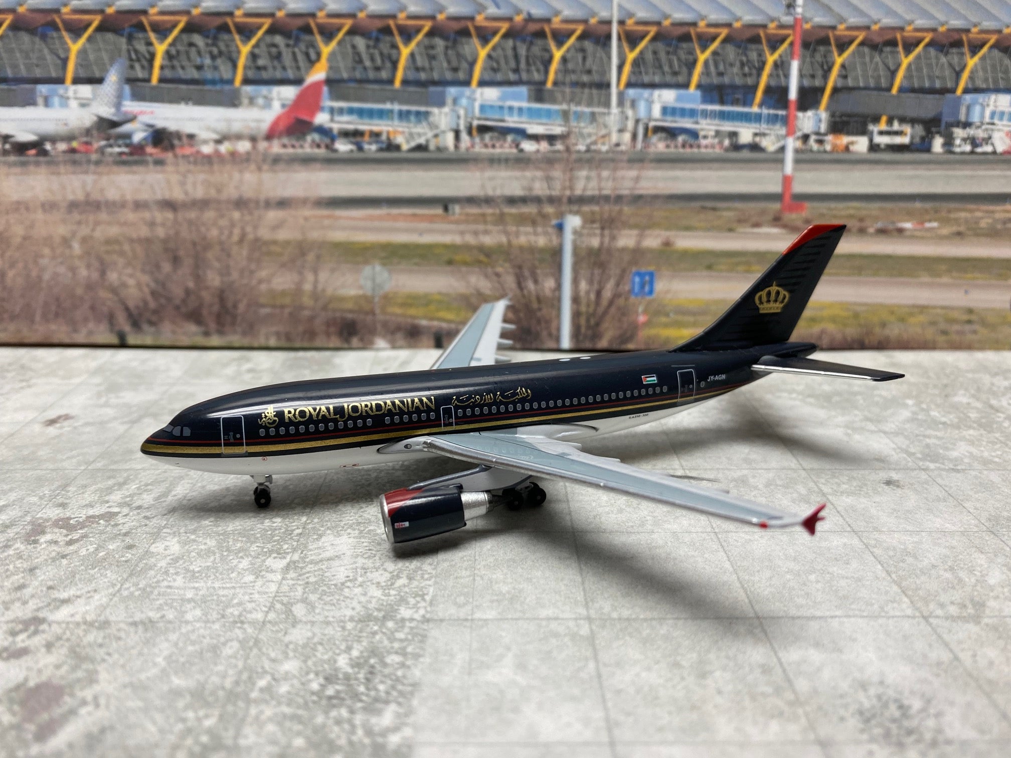 *1/400 Royal Jordanian A310-300 Aeroclassics AC419880