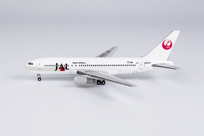 *1/400 Japan Airlines B 767-200 Jethut Models JC001s/d1 *Defective model*