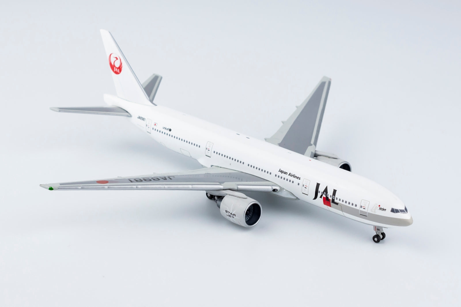 Jethut Models 1/400 Japan Airlines B 777-200 JC009 – Midwest Model
