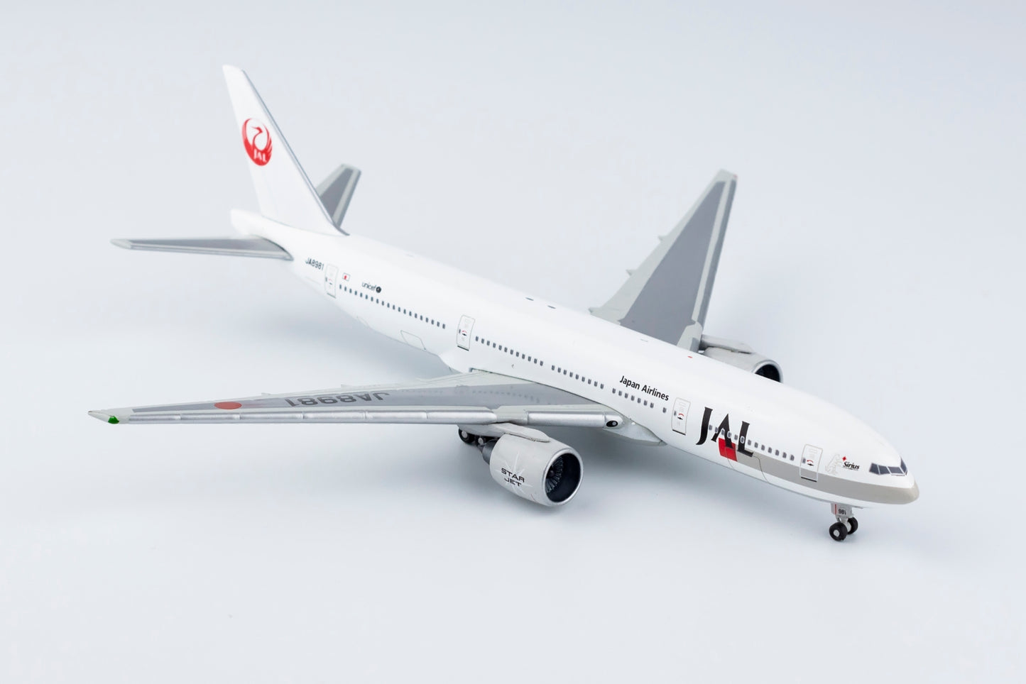 *1/400 Japan Airlines B 777-200 Jethut Models JC009