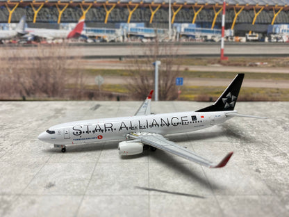 *1/400 Turkish Airlines B 737-800 "Star Alliance Livery" Witty Wings WTW-4-738-015