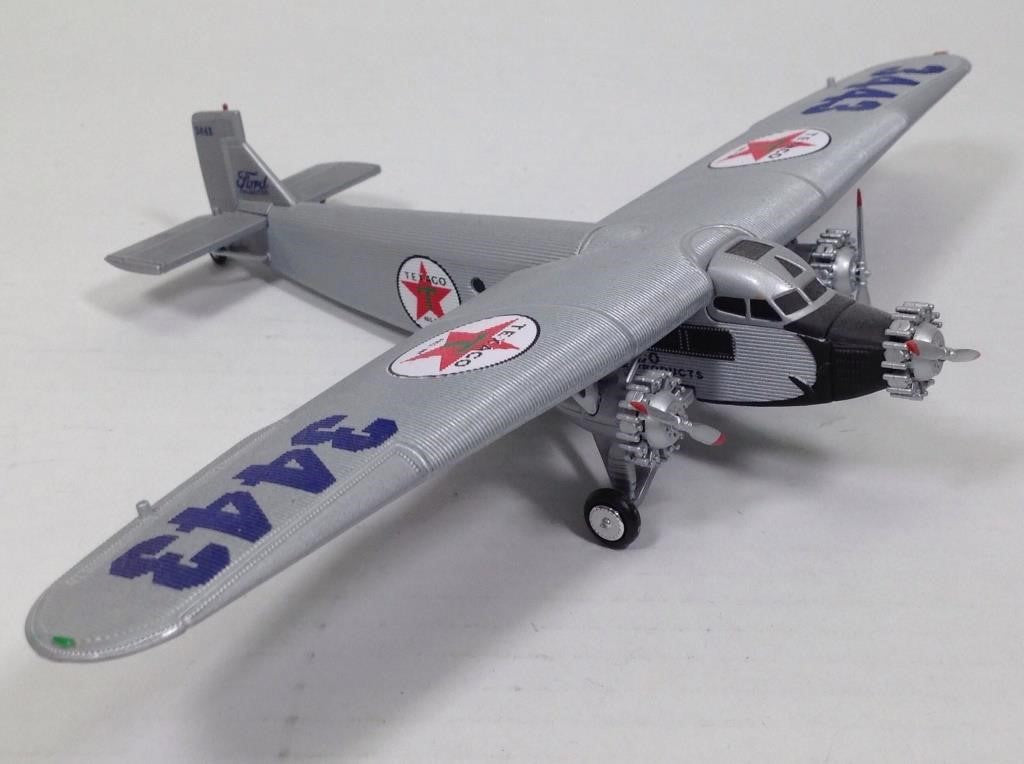1/72 Wings of Texaco Ford Tri-Motor Plane *No-Box* ERTL Collectibles