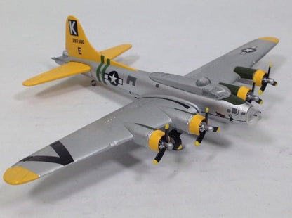 1/144 USAAF B-17G Flying Fortress, Fuddy Duddy *Comes with Stand, No-Box*